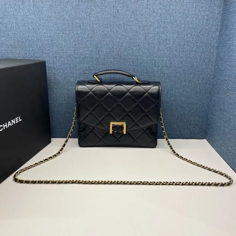Chanel Women Pre-Loved Bag Very Good Condition